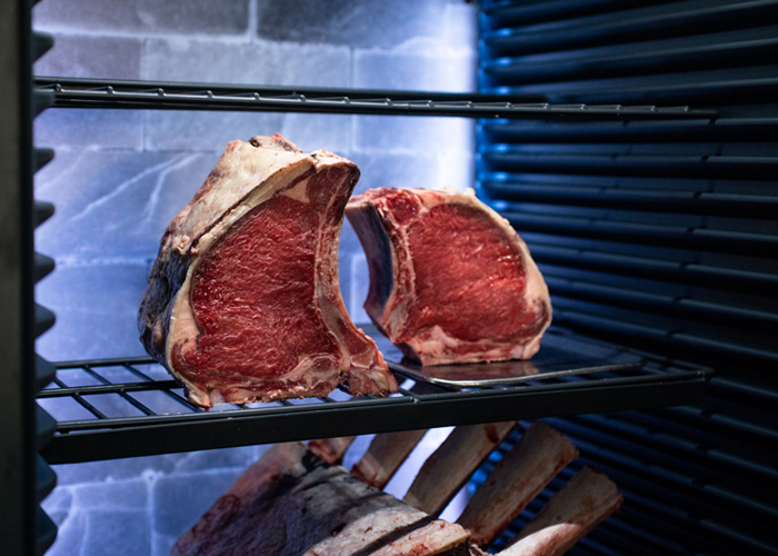 Luckhardt_DryAgedBeef_web1TXrf6rX8wwiEP